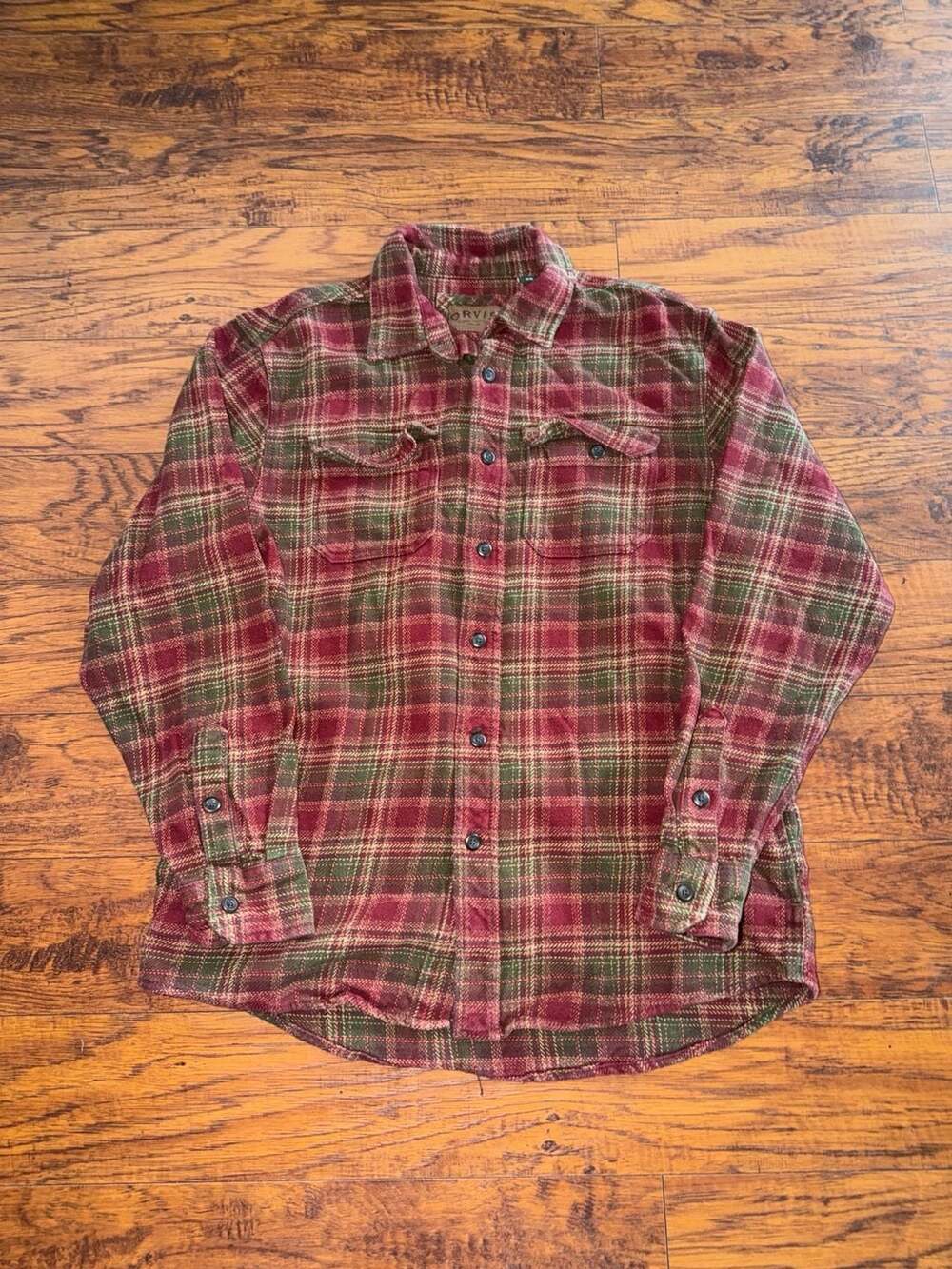 Orvis Flannel Button Up Shirt Size M Red Green Plaid Long Sleeve